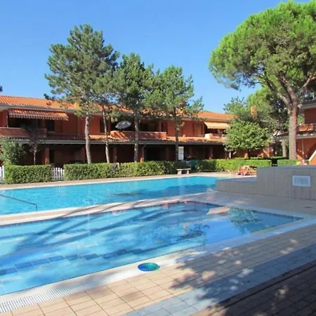 Apartment Stunning Big Balcony - Pool - Parking - Airco - Washing Machine