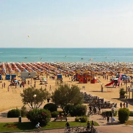 Stunning Big Balcony - Pool - Parking - Airco - Washing Machine Apartment *