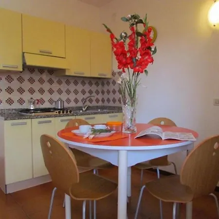Stunning Big Balcony - Pool - Parking - Airco - Washing Machine