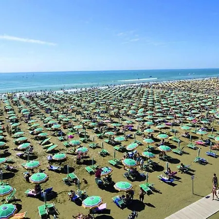 Stunning Big Balcony - Pool - Parking - Airco - Washing Machine * 비비오네